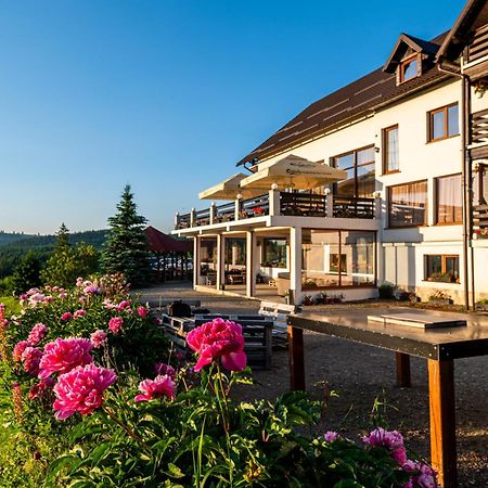 Отель Tihuta Retreat Пьятра-Фантанеле Экстерьер фото