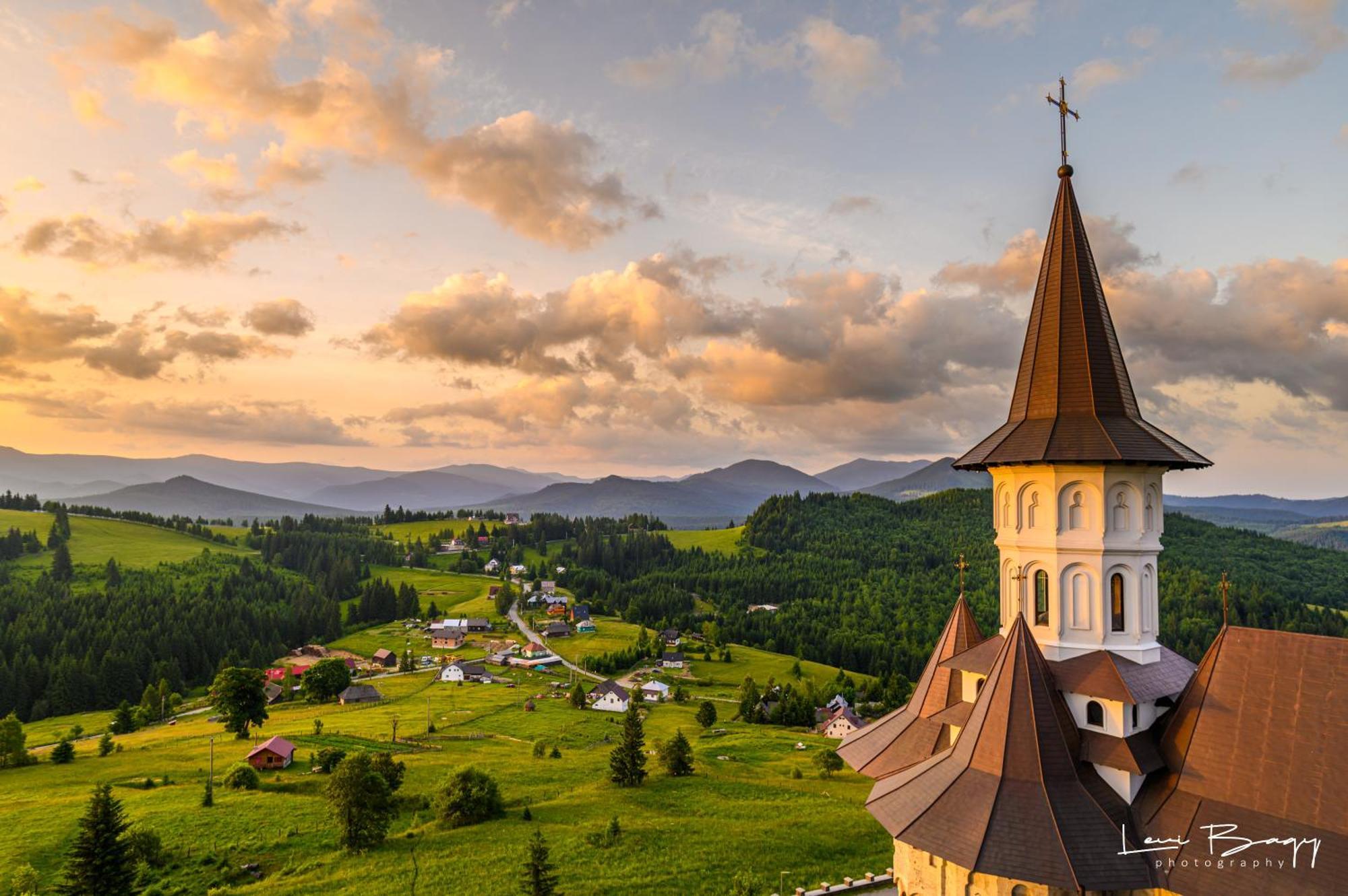Отель Tihuta Retreat Пьятра-Фантанеле Экстерьер фото