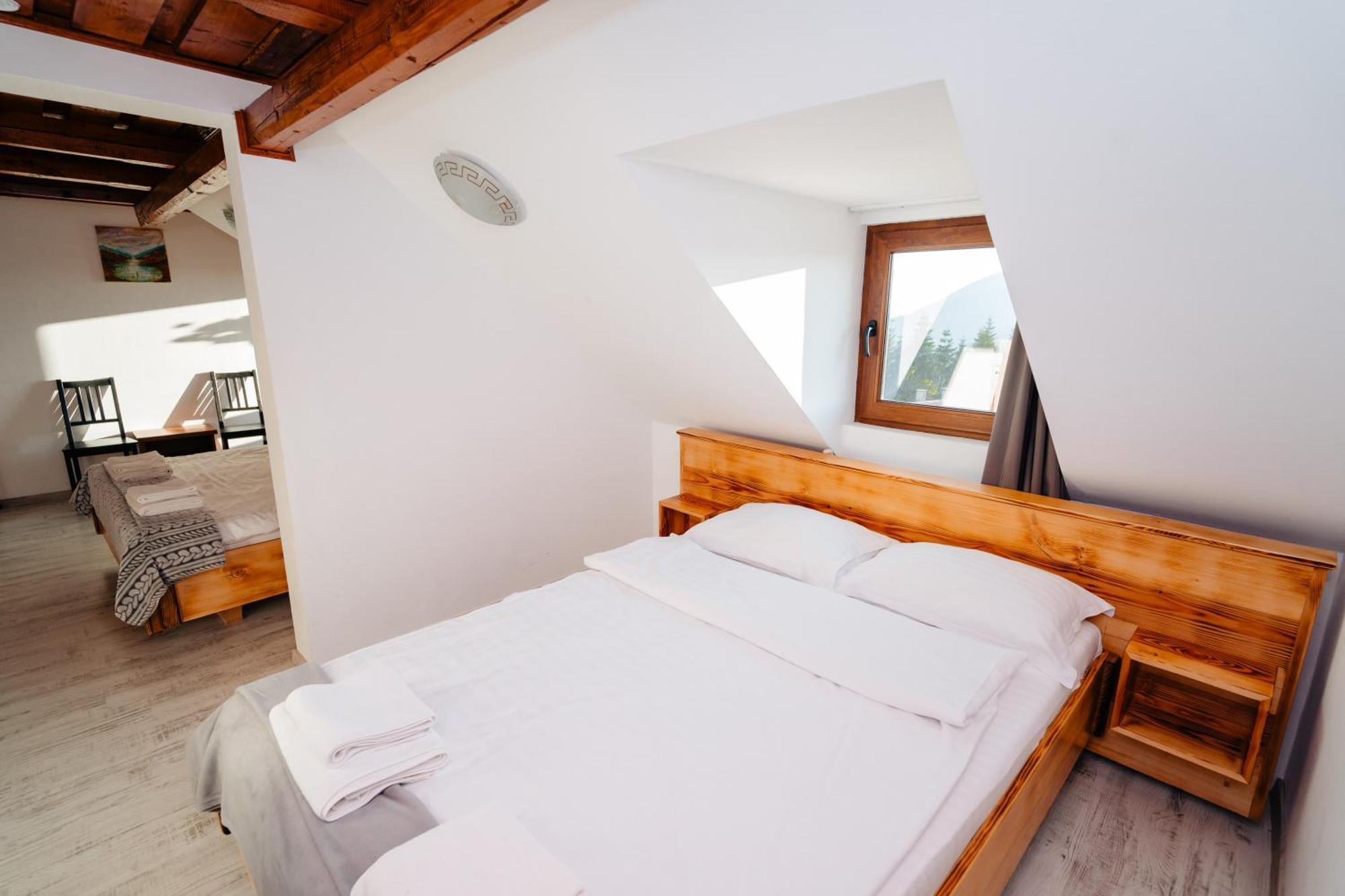 Отель Tihuta Retreat Пьятра-Фантанеле Экстерьер фото